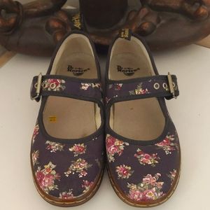 Dr. Marten Carnaby Canvas